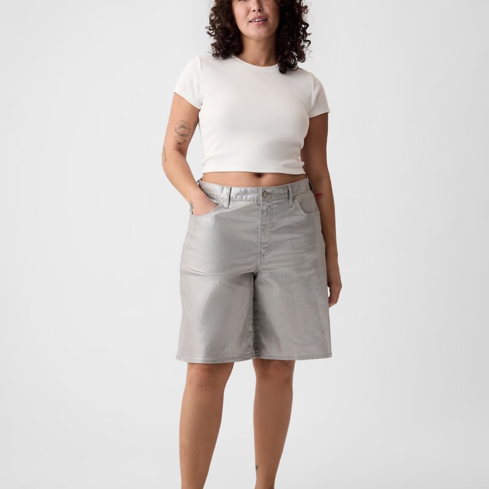 Silver Women's Shorts from Gap size 32/14